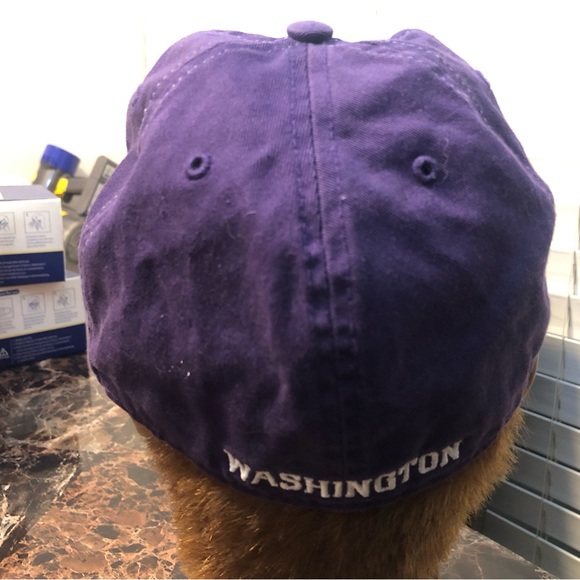 47 Brand NCAA Washington Huskies Men’s Purple White Caps Size Medium - Picture 9 of 11